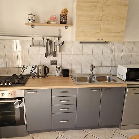 Bugenvila Rogoznica  Kamer foto