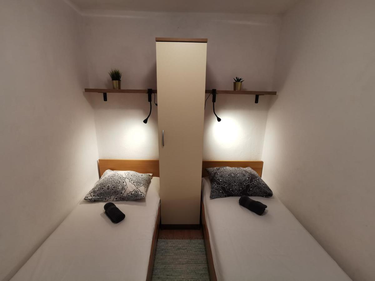 Bugenvila Rogoznica  Buitenkant foto